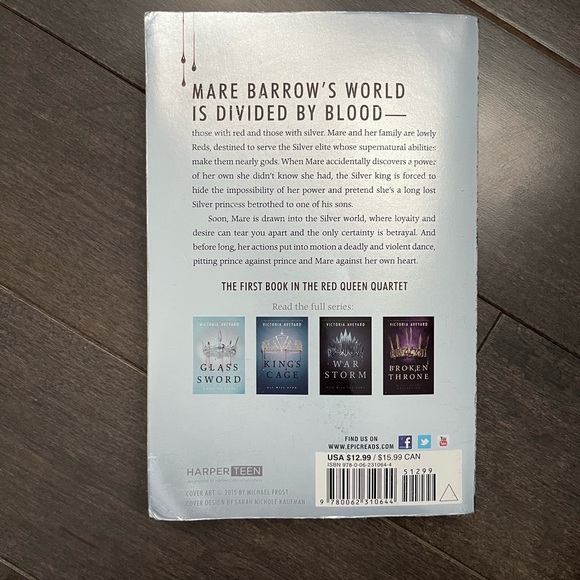 Red Queen Softcover book by Victoria Aveyard 
(Young Adult, Fantasy Fiction) - Picture 2 of 2